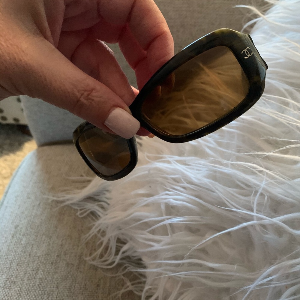 Chanel sun glasses